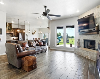 1027 Hope Court - Photo Thumbnail 1