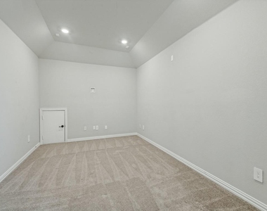 1267 Binfield Drive - Photo Thumbnail 20