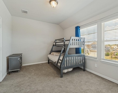 1267 Binfield Drive - Photo Thumbnail 19