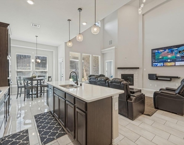 1267 Binfield Drive - Photo Thumbnail 9