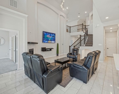1267 Binfield Drive - Photo Thumbnail 5