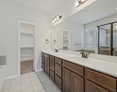1267 Binfield Drive - Photo Thumbnail 14
