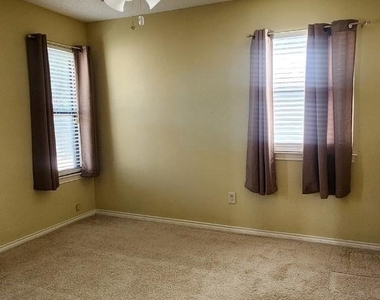 2107 Rose Cliff Lane - Photo Thumbnail 25