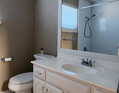 2107 Rose Cliff Lane - Photo Thumbnail 26