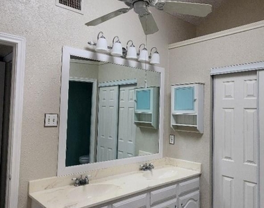 2107 Rose Cliff Lane - Photo Thumbnail 21