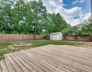 304 Mack Drive - Photo Thumbnail 18