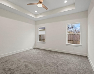 3335 Spring Avenue - Photo Thumbnail 12