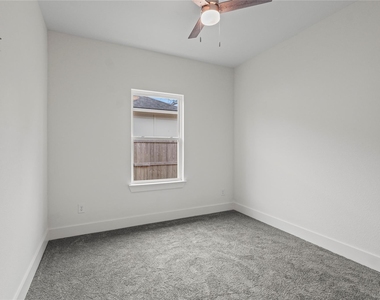 3335 Spring Avenue - Photo Thumbnail 18