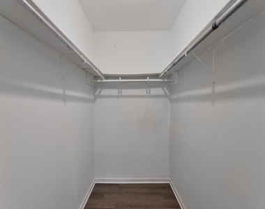 1633 Bette Drive - Photo Thumbnail 14