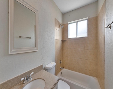 1633 Bette Drive - Photo Thumbnail 15