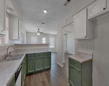 1633 Bette Drive - Photo Thumbnail 6