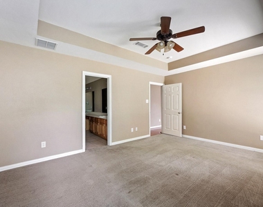 109 Lemley Drive - Photo Thumbnail 3
