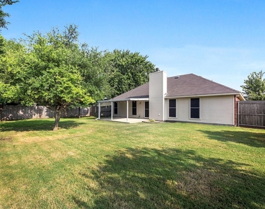 109 Lemley Drive - Photo Thumbnail 1