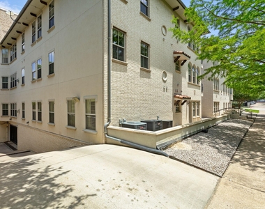 5801 Hillcrest Avenue - Photo Thumbnail 17
