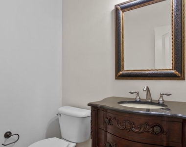 5801 Hillcrest Avenue - Photo Thumbnail 12