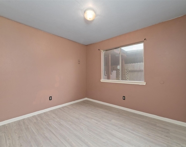 3306 Garrison Court - Photo Thumbnail 15