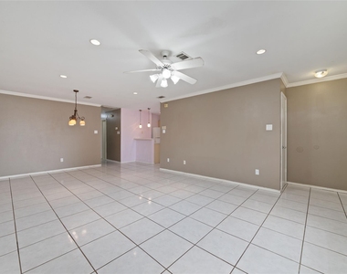 3306 Garrison Court - Photo Thumbnail 4