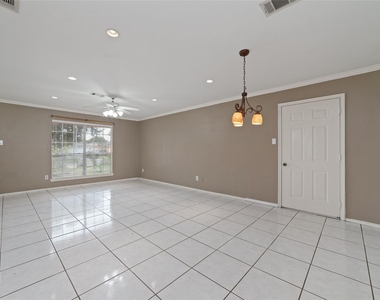 3306 Garrison Court - Photo Thumbnail 5