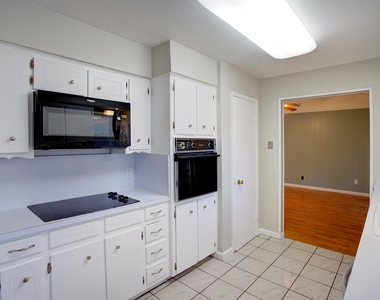 6470 Westrock Drive - Photo Thumbnail 8