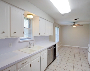6470 Westrock Drive - Photo Thumbnail 7