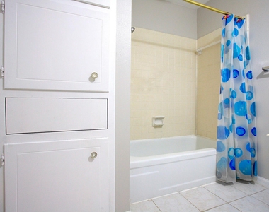 6470 Westrock Drive - Photo Thumbnail 14