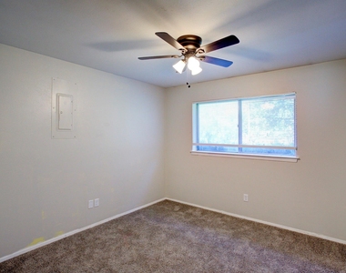 6470 Westrock Drive - Photo Thumbnail 12