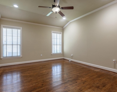 5801 Hillcrest Avenue - Photo Thumbnail 5