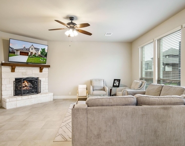 2613 Turning Leaf Lane - Photo Thumbnail 10