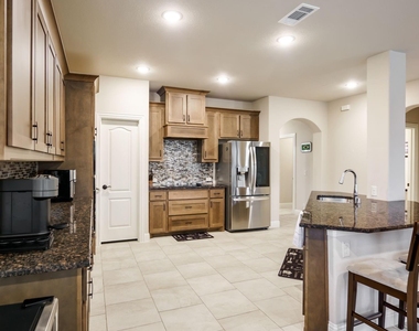 2613 Turning Leaf Lane - Photo Thumbnail 9