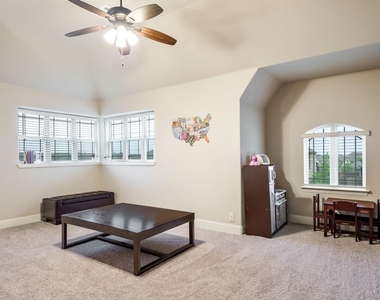 2613 Turning Leaf Lane - Photo Thumbnail 17