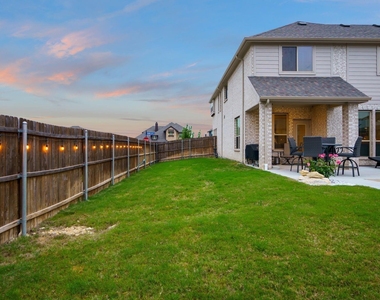 2613 Turning Leaf Lane - Photo Thumbnail 20