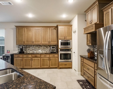 2613 Turning Leaf Lane - Photo Thumbnail 4