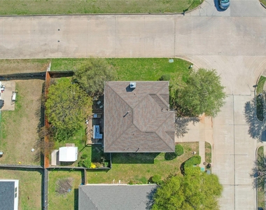 1921 Southridge Lane - Photo Thumbnail 33
