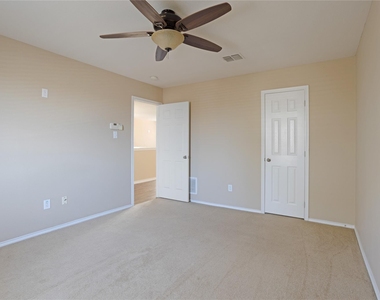 1921 Southridge Lane - Photo Thumbnail 29