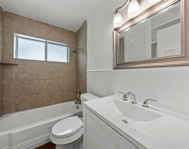 3812 Acree Street - Photo Thumbnail 6