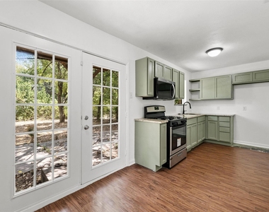 3812 Acree Street - Photo Thumbnail 3