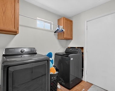 10014 Mesita Drive - Photo Thumbnail 14