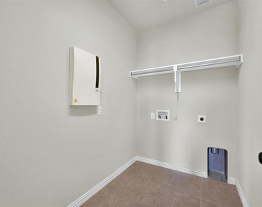 10821 Patton Drive - Photo Thumbnail 27