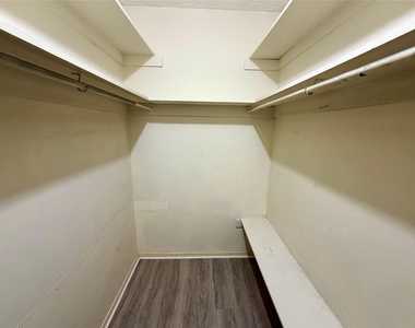 608 Coronado Drive - Photo Thumbnail 14