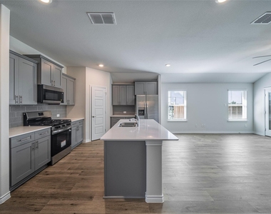 2059 Ketchum Lane - Photo Thumbnail 9