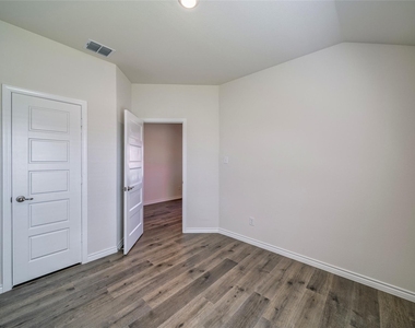 2059 Ketchum Lane - Photo Thumbnail 18
