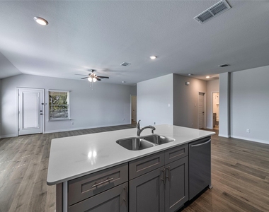2059 Ketchum Lane - Photo Thumbnail 11