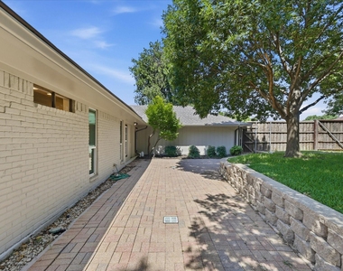 2625 Ramblewood Drive - Photo Thumbnail 34
