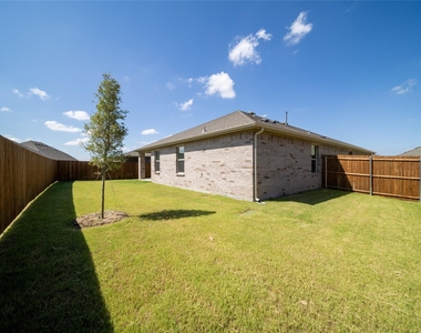 2044 Hearn Drive - Photo Thumbnail 38