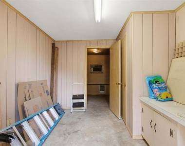 6445 Glennox Lane - Photo Thumbnail 25