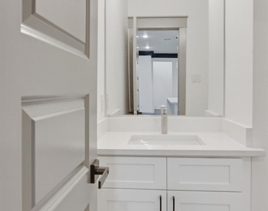 1013 Duff Court - Photo Thumbnail 17