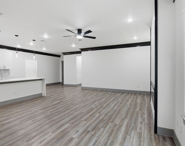 1013 Duff Court - Photo Thumbnail 6