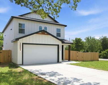 1013 Duff Court - Photo Thumbnail 1