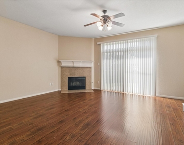 11637 Snyder Drive - Photo Thumbnail 6