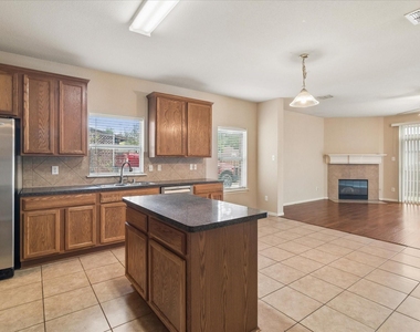 11637 Snyder Drive - Photo Thumbnail 11